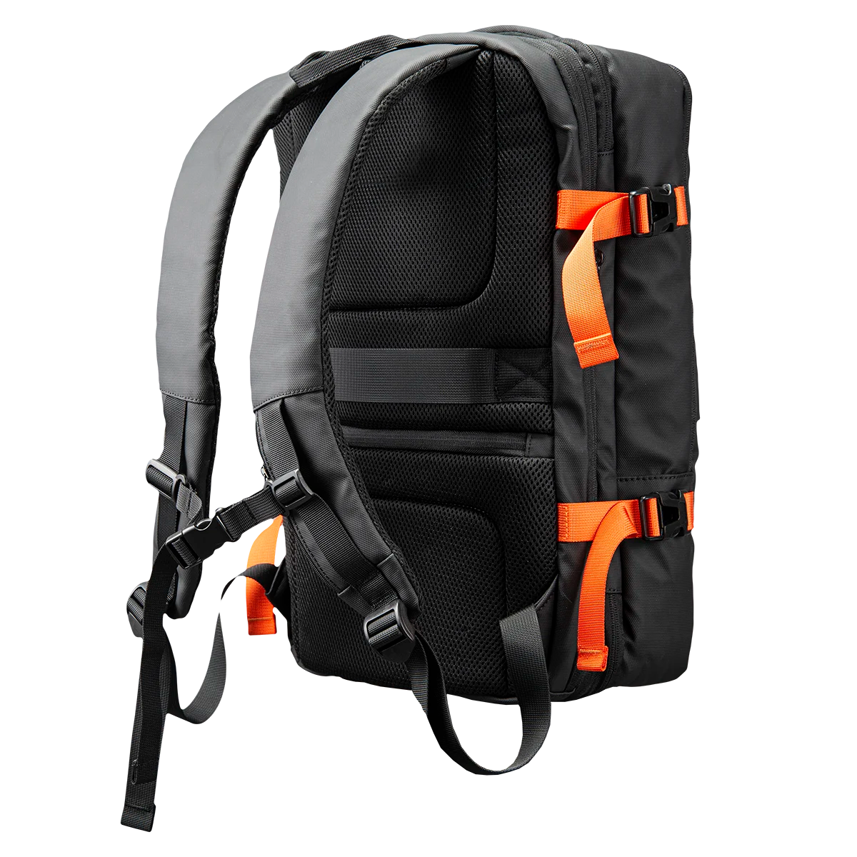 תיק למחשב נייד Cougar 17.3'' VANGUARD
