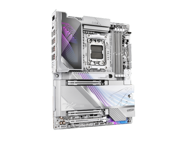 לוח אם GIGABYE X870E AORUS MASTER X3D ICE WIFI7