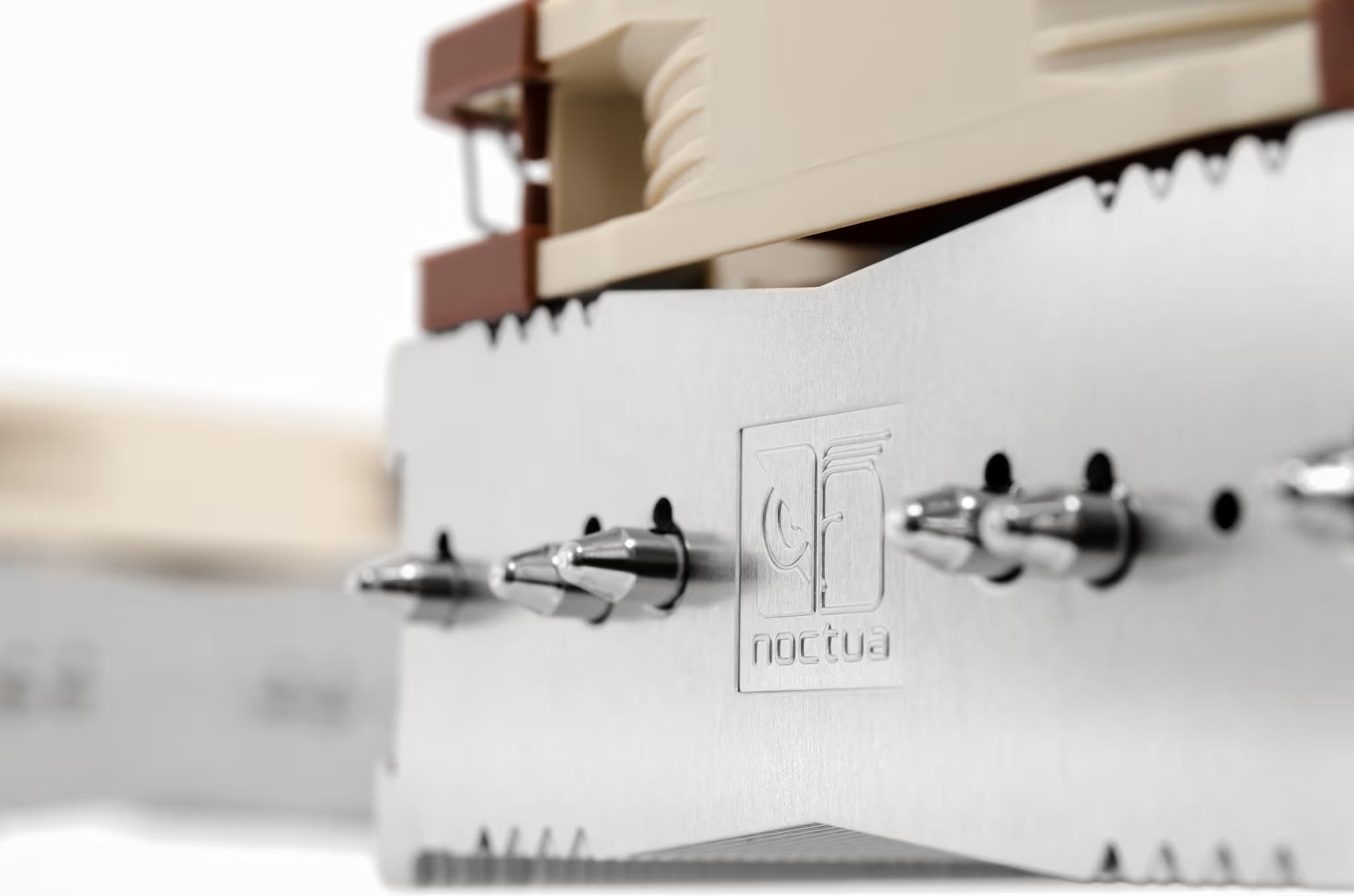 קירור Noctua NH-C14S