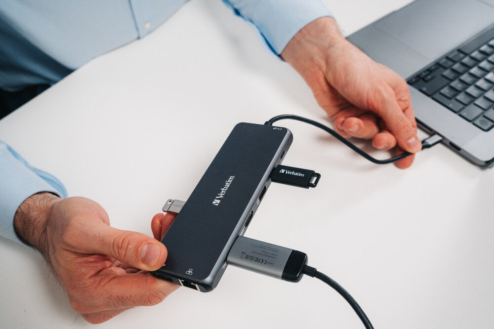 תחנת עגינה Verbatim CMH-13 PD USB DP HDMI Lan