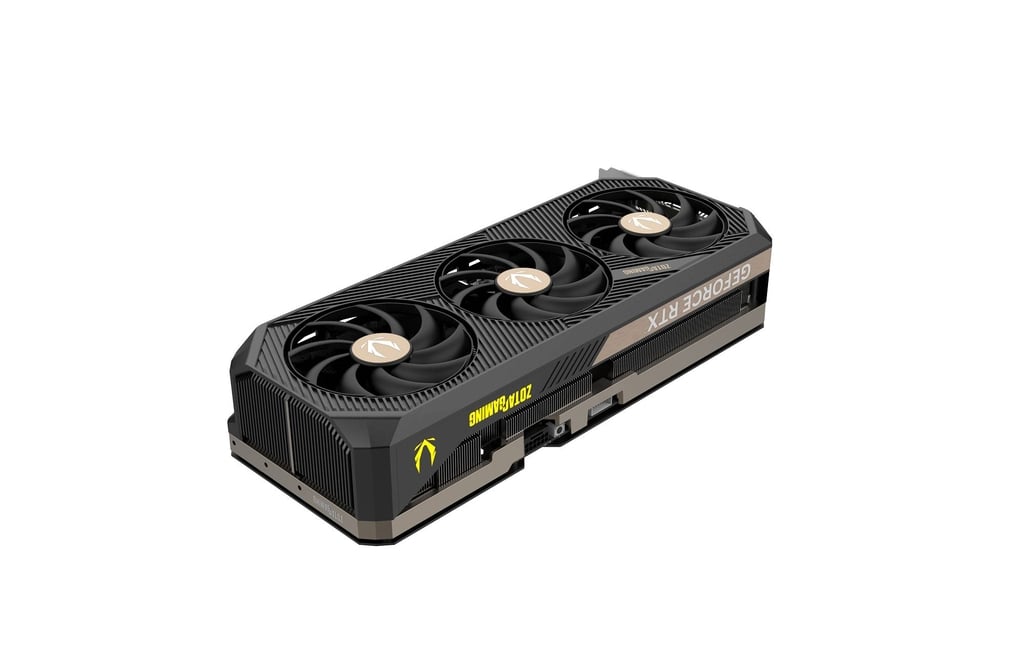 כרטיס מסך Zotac GeForce RTX 5090 Solid OC 32G