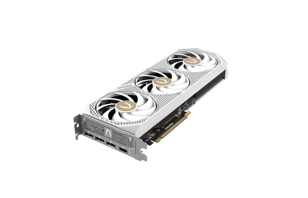 כרטיס מסך לבן Zotac GeForce RTX 5070 12G AMP White Edition