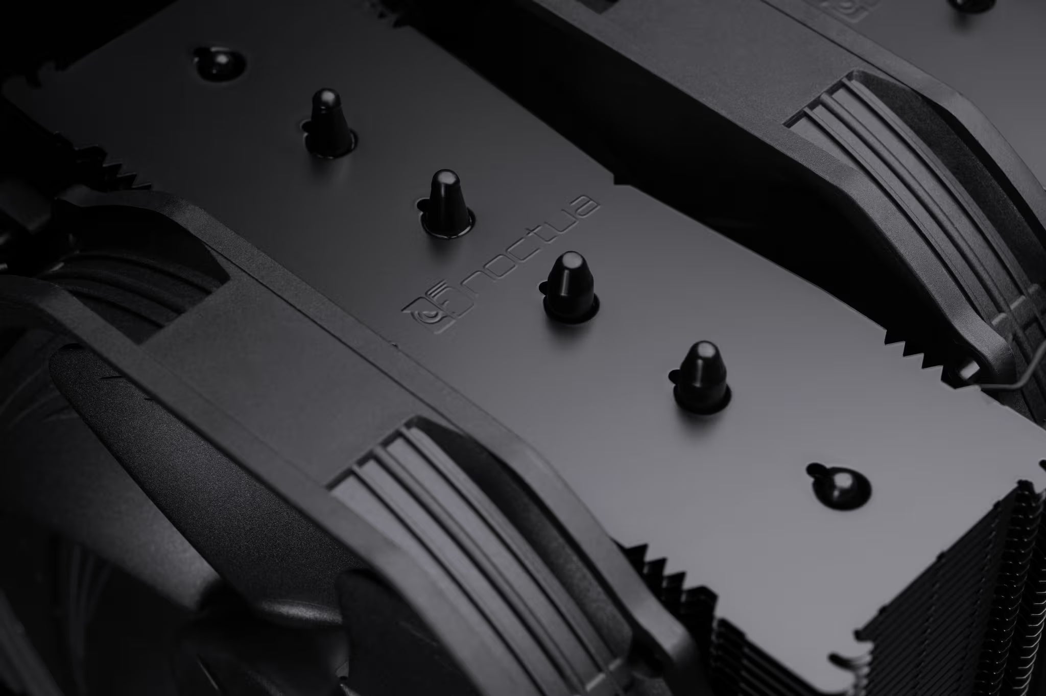 קירור Noctua NH-D15 Chromax.Black