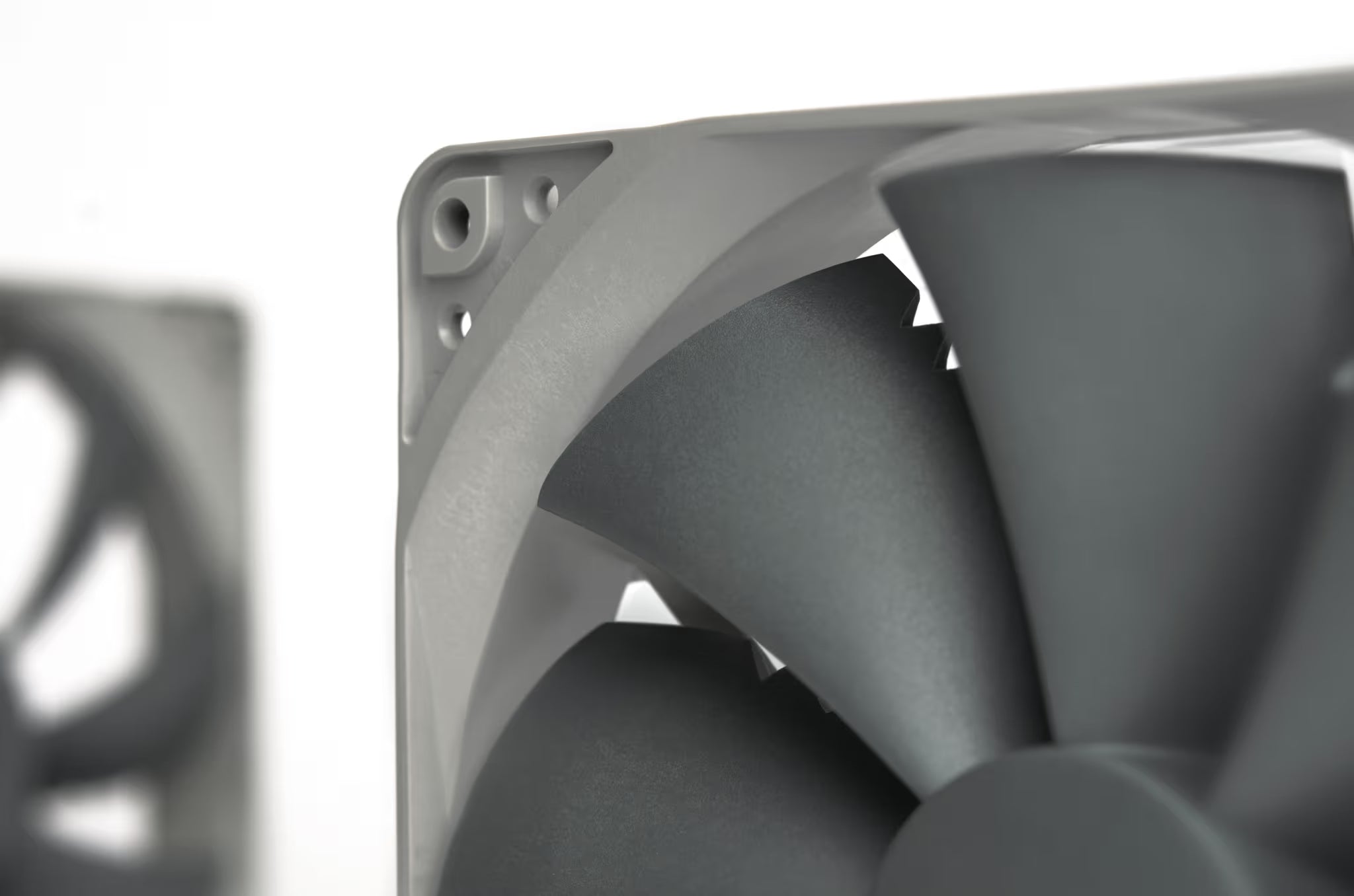 מאוורר למארז Noctua NF-P14S REDUX 14cm 1200RPM PWM